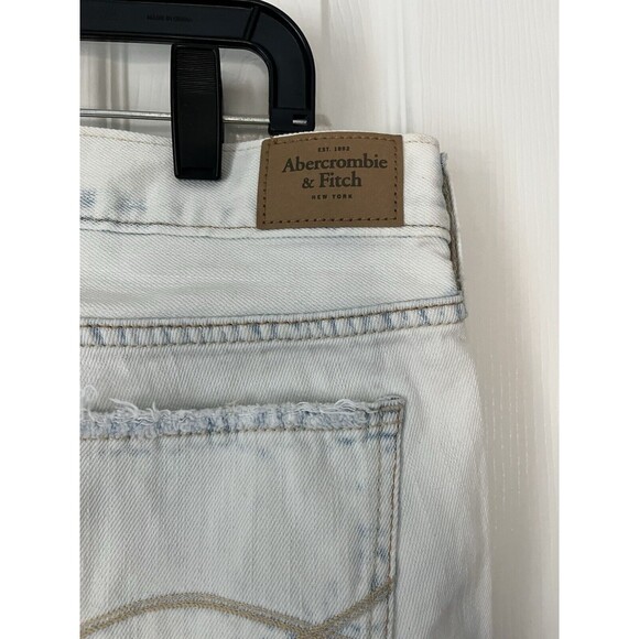 NWT Abercrombie & Fit Easy Fit Boyfriend Acid Wash Distressed Jeans Women 6 - Picture 8 of 11
